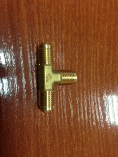 Тройник латунный HP 5/8"