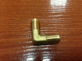 Отвод латунный НР 1/4"